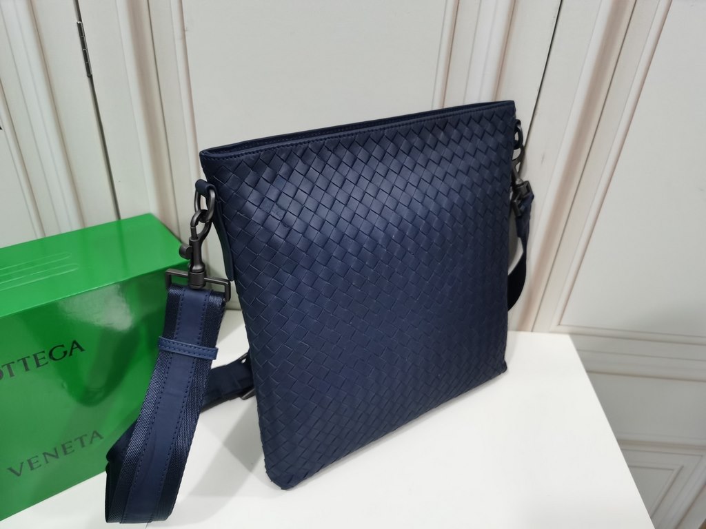 BV waxed tire leather crossbody bag] dark blue, size 26x27x4cm, counter models, original quality, three sides without seams!