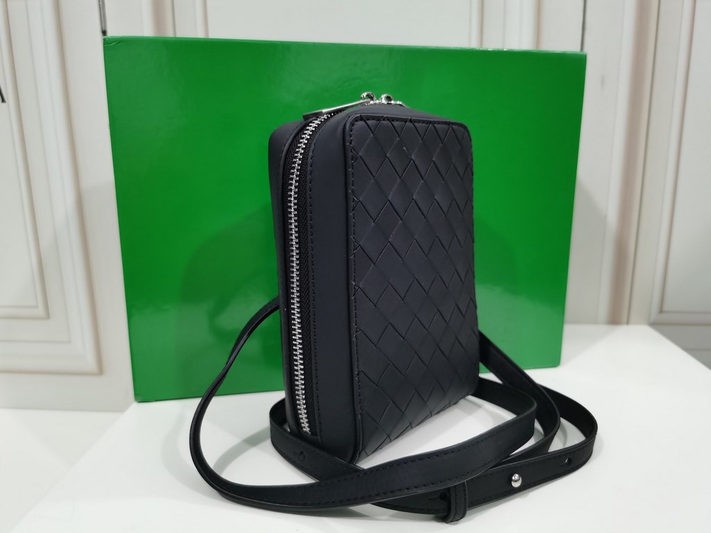 [BV Waxed Tire Cowhide Cell Phone Bag] 2021 Counter pop-up cell phone bag, unisex models   graphite black     size 12175cm, counter models, original quality.