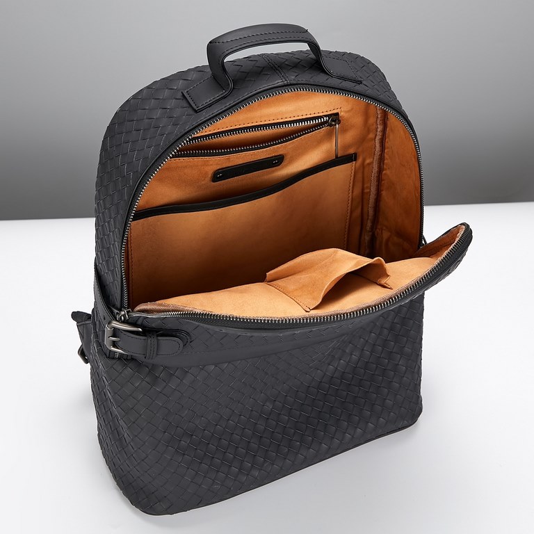 Model 801 upgraded version Bottega Veneta latest models BV counter backpack official website synchronization Using the top waxed tire cowhide feel soft and comfortable awesome counter original tungsten steel hardware spe