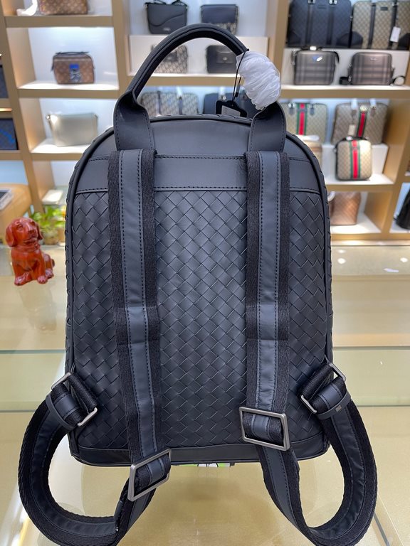 Original official website model L7010# top original single goods BV counter shoulder backpack, head layer fetal cowhide, high-end atmosphere, fashionable and tasteful, with smooth zipper, Italian calf leather, soft and c