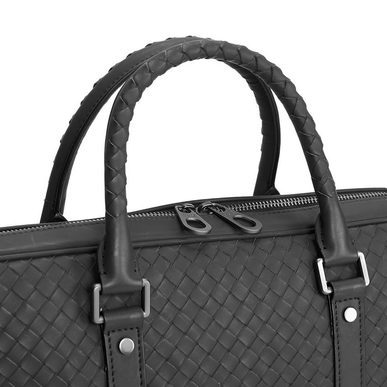 Model 702 Upgrade Bottega Veneta latest BV briefcase official website synchronization using the top waxed tire cowhide feel soft and comfortable awesome counter original steel hardware special lining Size 39x9x30cm