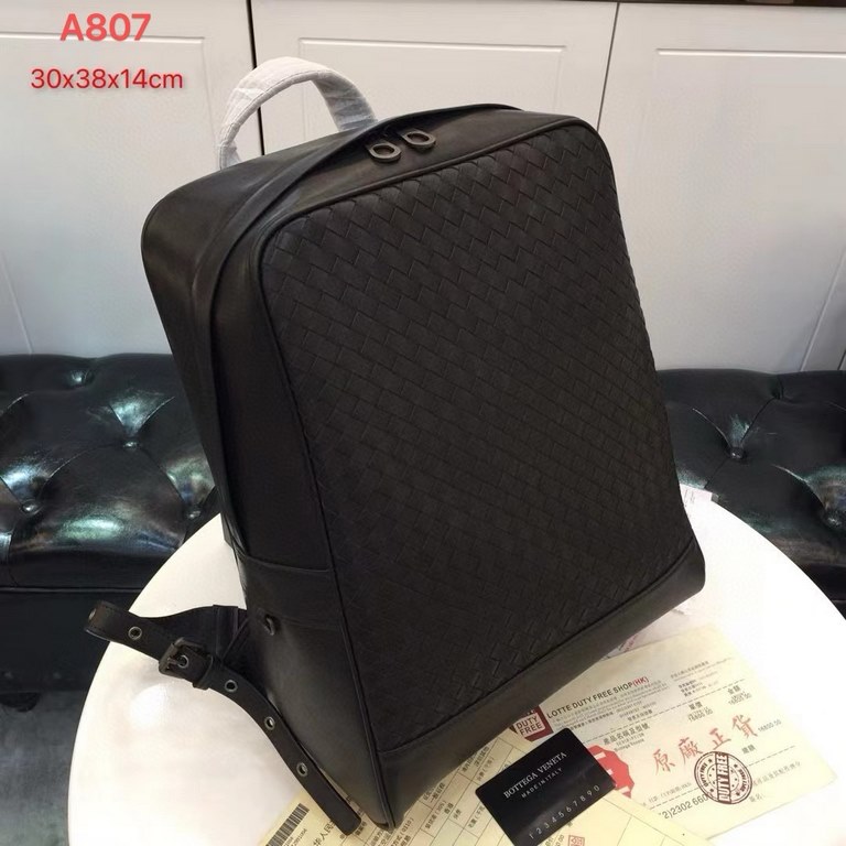 Model A807 upgraded version Bottega Veneta latest BV counter men's backpack official website synchronization using the top waxed tires cowhide feel soft and comfortable awesome counter original hardware special lining Si