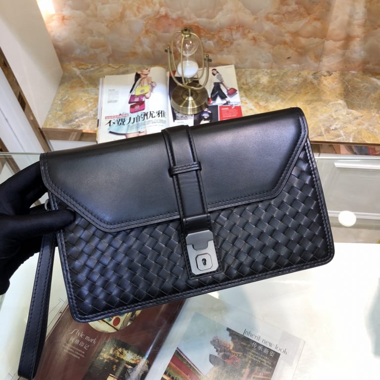 [With box] BV original single waxed tire cowhide leather handbag     1 outer zipper pocket, 1 inner zipper pocket, 2 inner insert pockets, cigarettes, cell phones can be put! The same model as the counter, high-end quali