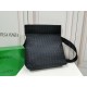 [BV Tire Cowhide Crossbody Bag] Full woven style! Counter models, original quality, size 28x23x10cm