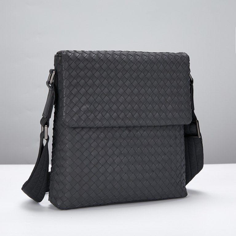 Model 602A upgraded version Bottega Veneta latest BV counter men's crossbody shoulder bag official synchronization using top waxed tires leather feel soft and comfortable awesome counter original hardware special lining 