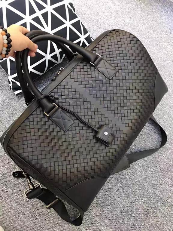 Travel bag Italian original customized fetal cowhide Enjoy the taste of the times lifestyle, low-key luxury, men's casual charm 48x23x34cm