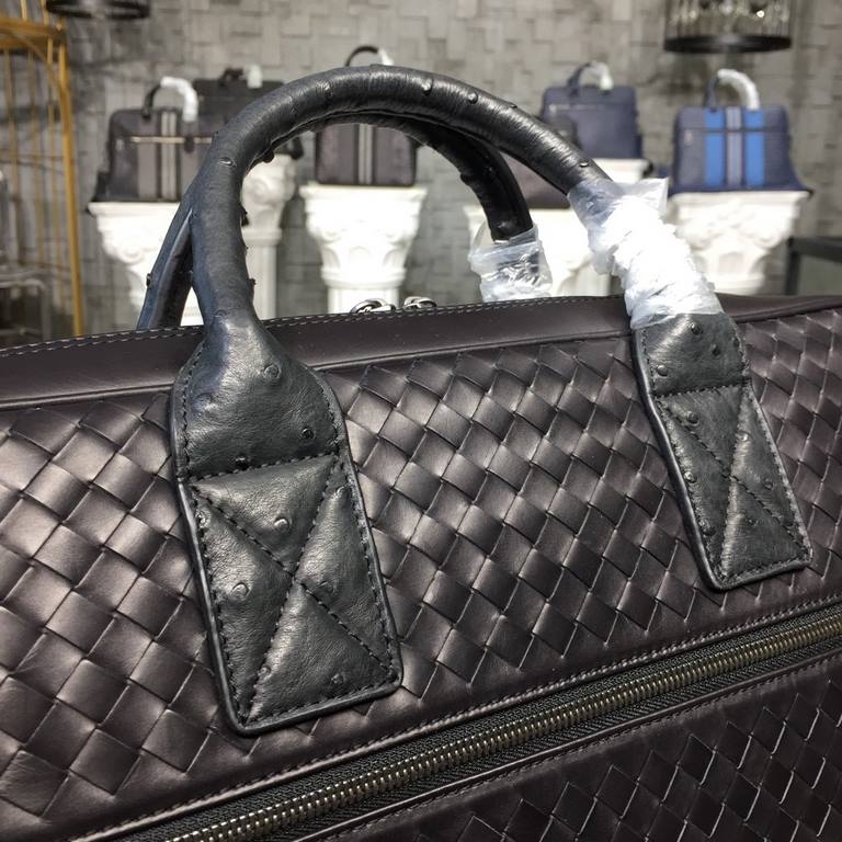 Men's Briefcase No logo as well known to the world Adhering to the tradition of handmade Tire cowhide leather seamless weaving Gunmetal color electrophoresis accessories   ♂Low-profile and practical Leather the more you 