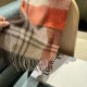 Loewe [Men's and Women's Scarves] Rage to keep for yourself, a rare high-end men's style! Family benefits! Burberry very positive men's scarf ~ fabric big love, very soft and delicate comfortable, light water ripple! Atm