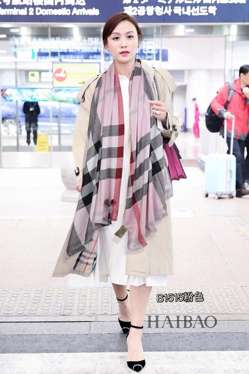 Explosive models arrived [Sulk]   Explosive models classic  2   color, high cutting-edge   [Burberry direct export goods from Dubai  ]    Burberry new  classic plaid, top modal ten wool double house scarf   high cutting-