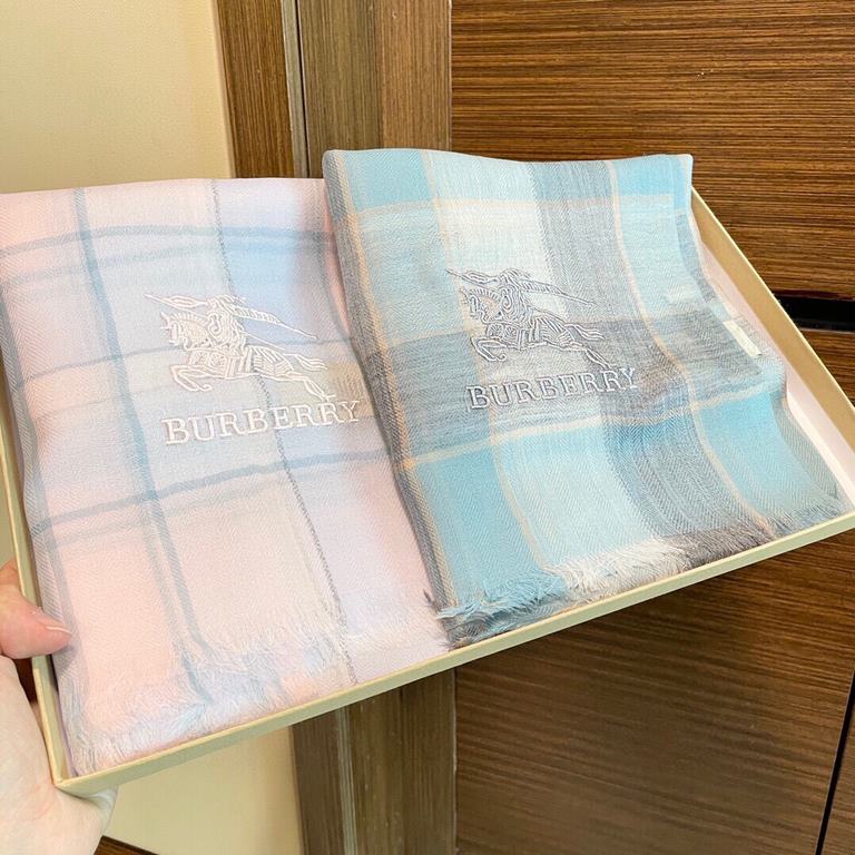 Too beautiful   beautiful to   to scream   Burberry counter models knight light plaid Europe and the United States model   another that is fashionable and practical long scarf, men and women universal   color matching is