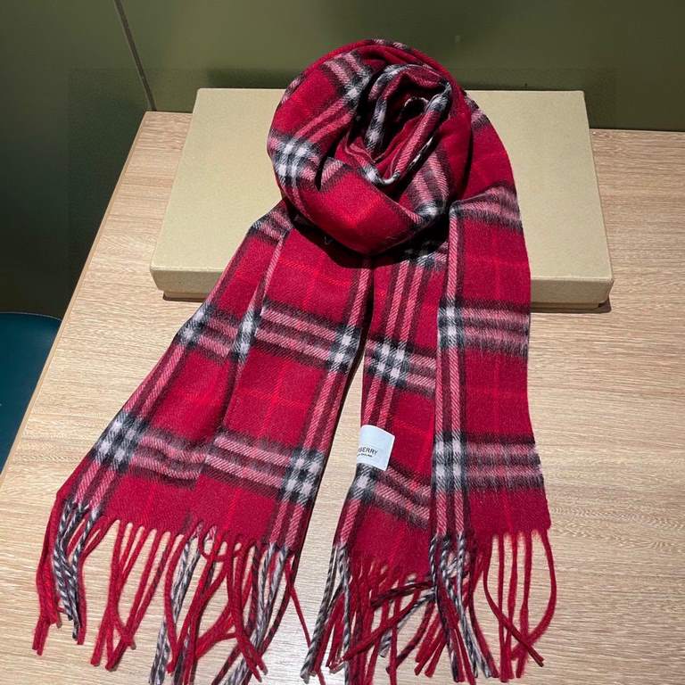 Price   Rage to push the volume of new models   Heavy recommended   Burberry official website of the latest models   100% top quality cashmere material   very warm   soft skin-friendly, not tie the neck   classic Burberr