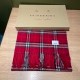 Price   Rage to push the volume of new models   Heavy recommended   Burberry official website of the latest models   100% top quality cashmere material   very warm   soft skin-friendly, not tie the neck   classic Burberr