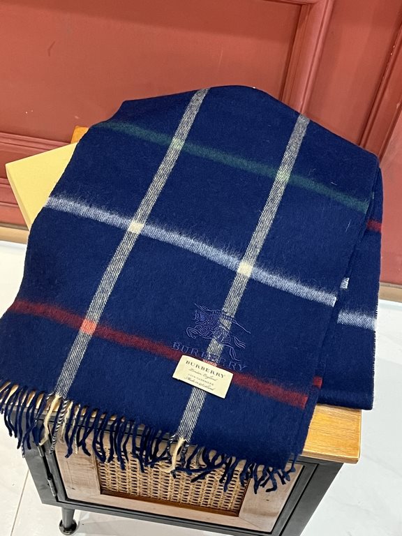 Barberry classic models cashmere plaid quality feel good to not  100% cashmere   high cutting-edge products   absolutely screaming quality   top design models of fashion big brands ... Classic plaid with fashion color bl