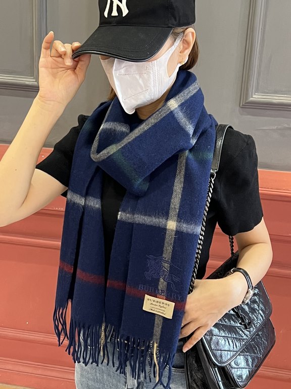 Barberry classic models cashmere plaid quality feel good to not  100% cashmere   high cutting-edge products   absolutely screaming quality   top design models of fashion big brands ... Classic plaid with fashion color bl