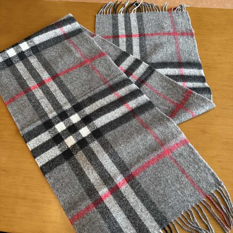 bur counter main bling bling christmas series  burberry export orders from the United Kingdom, the designated domestic first-class most advanced oem, filigree cashmere blended scarf general factory technology can not rea