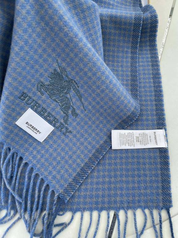 Price Burberry double-sided cashmere  men's scarves and buy and cherish cashmere models   ~ are export orders so it is more difficult to meet  things to speak of few and fine   good-looking must be collected   this scarf