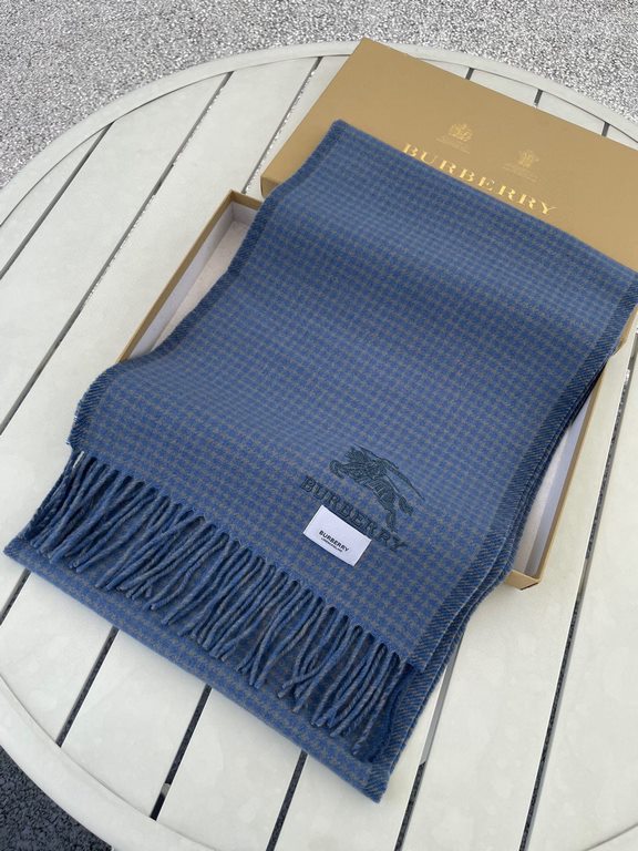 Price Burberry double-sided cashmere  men's scarves and buy and cherish cashmere models   ~ are export orders so it is more difficult to meet  things to speak of few and fine   good-looking must be collected   this scarf