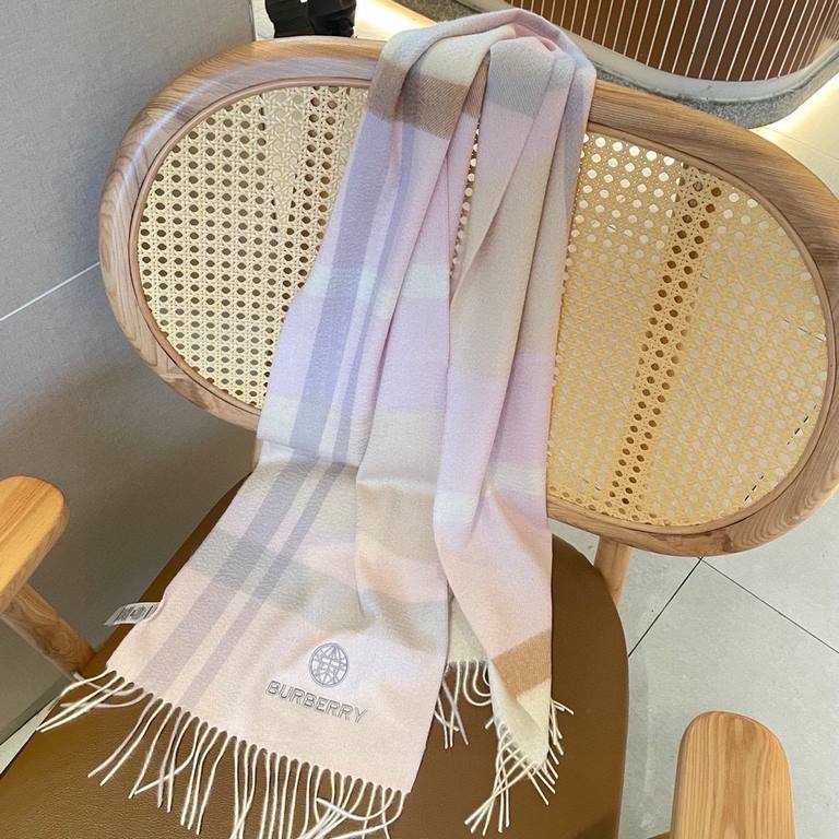 Burberry - Burberry new heavyweight water wave pattern cashmere scarf   beautiful couple models, really high-end Level, heavyweight superb   proper family members welfare   our quality is really absolute, or the same bul