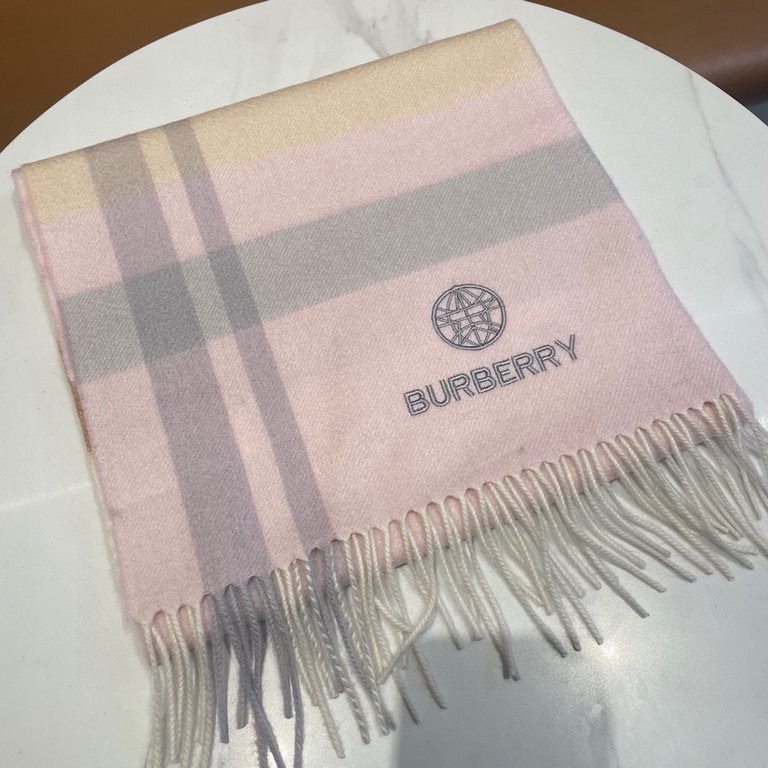 Burberry - Burberry new heavyweight water wave pattern cashmere scarf   beautiful couple models, really high-end Level, heavyweight superb   proper family members welfare   our quality is really absolute, or the same bul