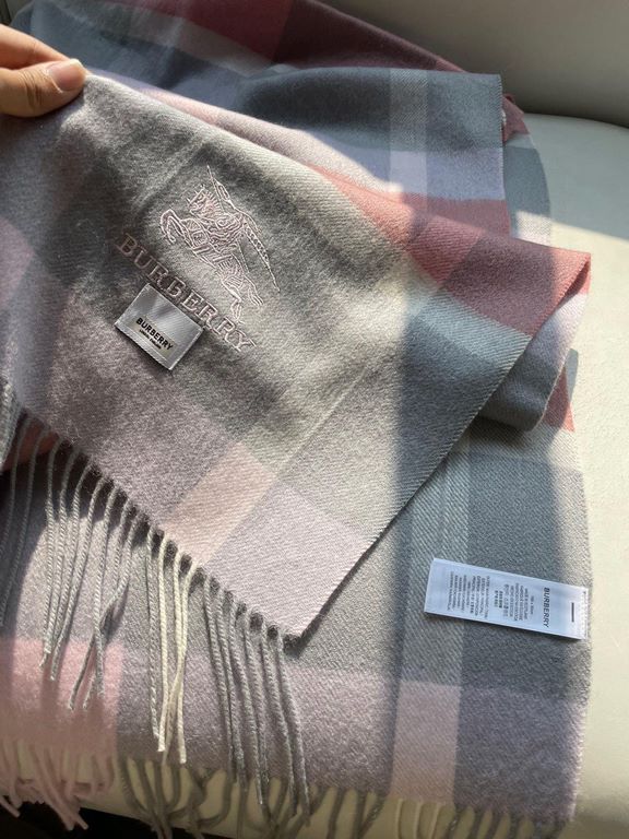 . Burberry men's and women's same shawl new  cashmere classic plaid   scarf   high cutting-edge product  , classic logo embroidery, fashion big brand's top design models   get your hands on it you'll understand the quali