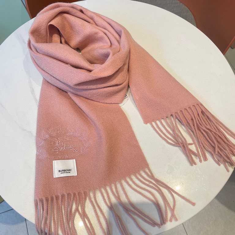 Burberry - Burberry   rage to push the volume of explosive models   classic collection of models plain scarf   heavy recommended   100% lambswool   very warm   soft and skin-friendly, do not tie the neck   the classic pl