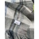 The Burberry Bur cashmere plaid looks crazy good, so stylish and glamorous!!!! Very svelte and stylish fallwinter piece! Really like it, very Classical men's design. Men's stuff less and more! ! 100% cashmere, the feel i