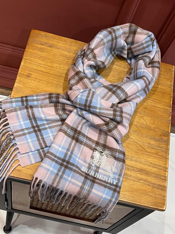 Burberry burberry counter grade classic cashmere plaid scarf! The true fragrance series must be recommended! Counter the latest quality, the current counter are replaced with pure handmade four corners sewing white label