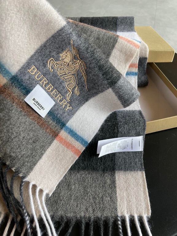 Burberry Bur unisex cashmere plaid looks crazy good, so stylish and glamorous!!!! Very svelte and stylish fallwinter piece! Really love it, very Classical k style design. 100% cashmere, feel really absolute! Forward and 