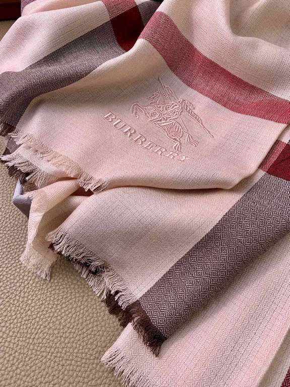 . B home. [Smokey Rose Pink] Forever chic  Burberry Classic Grid Thin Diamond Pattern Velvet Scarf ~ rare classic grid, such a grid really look every year feel good, this year is more retro chic style representative   Ve