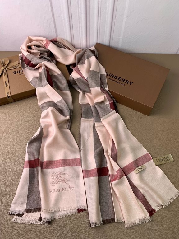 . B home. [Smokey Rose Pink] Forever chic  Burberry Classic Grid Thin Diamond Pattern Velvet Scarf ~ rare classic grid, such a grid really look every year feel good, this year is more retro chic style representative   Ve