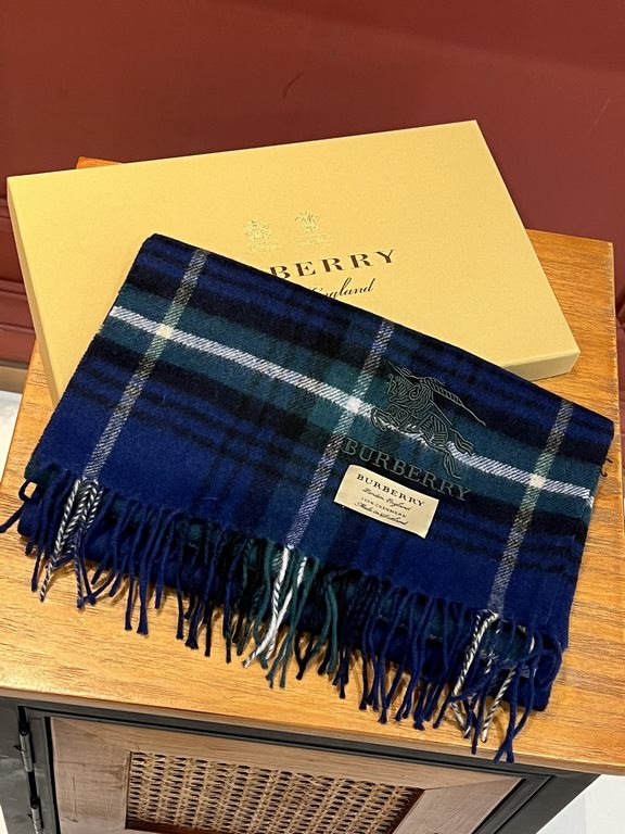 Barberry classic models cashmere plaid quality feel good to not  100% cashmere   high cutting-edge products   absolutely screaming quality   top design models of fashion big brands ... Classic plaid with fashion color bl