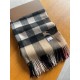 Never outdated Burberry plaid perpetual models, bbr war horse embroidery  Classic [large plaid gold thread shawl] quality feel good to the point of no return  100% lambswool  Highly cutting-edge product  Absolutely screa