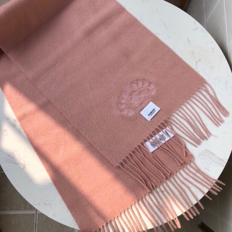 Burberry - Burberry   rage to push the volume of explosive models   classic collection of models plain scarf   heavy recommended   100% lambswool   very warm   soft and skin-friendly, do not tie the neck   the classic pl