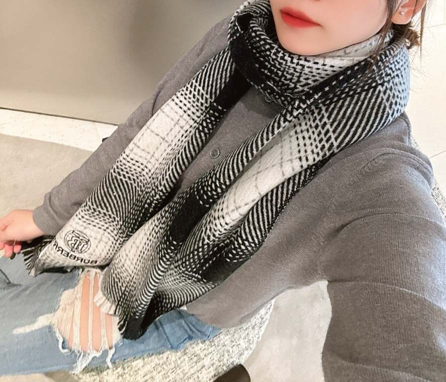 New    Burberry series of goods exclusively for vip products  top Scottish imported wool texture weaving makes the scarf endowed with elasticity and soft and skin-friendly    Unparalleled noble elegance Intellectual styl