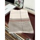 New Burberry   heavy recommended [double C logo]   too beautiful   hot N years of plaid, everyone likes   when the hipsters have several Ba family scarves in the closet,   a change of scarf is enough to give you a refres