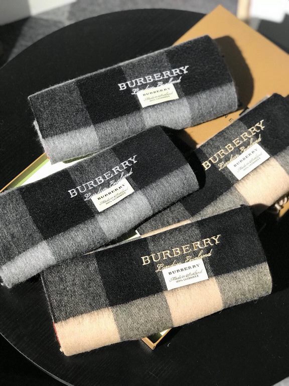 Price Burberry High-quality imported cashmere letters logo embroidered scarf surprise on the shelves of overseas counters latest men and women couple cashmere scarf domestic counters have not been on the shelves from the