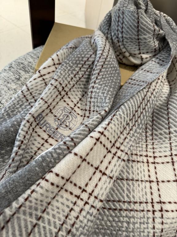 New    Burberry series of goods exclusively for vip products  top Scottish imported wool texture weaving makes the scarf endowed with elasticity and soft and skin-friendly    Unparalleled noble elegance Intellectual styl