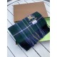 Barberry plaid latest model   100% apex lambswool material   very warm   soft and skin-friendly, do not tie the neck  classic Barberry plaid design  universal couple models for both men and women   size 32192cm  unisex m