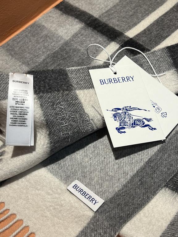 Price   heavy recommended   Burberry New - couple models cashmere scarf   perfect selection of superior cashmere fibers, time-consuming and labor-intensive, and then soaked in clear spring water polyester, so that cashme