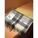 Price   heavy recommended   Burberry New - couple models cashmere scarf   perfect selection of superior cashmere fibers, time-consuming and labor-intensive, and then soaked in clear spring water polyester, so that cashme