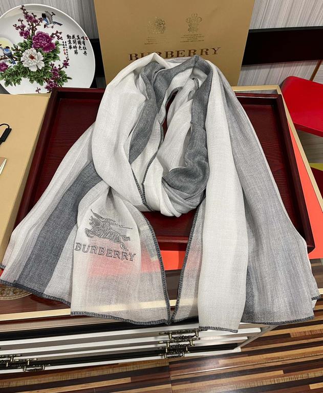 New   Ba Baoli   using Inner Mongolia cashmere, heavily recommended   too beautiful   hot, everyone likes   when the hipsters have several Ba family scarves in the closet,   change a scarf is enough to make you have a re