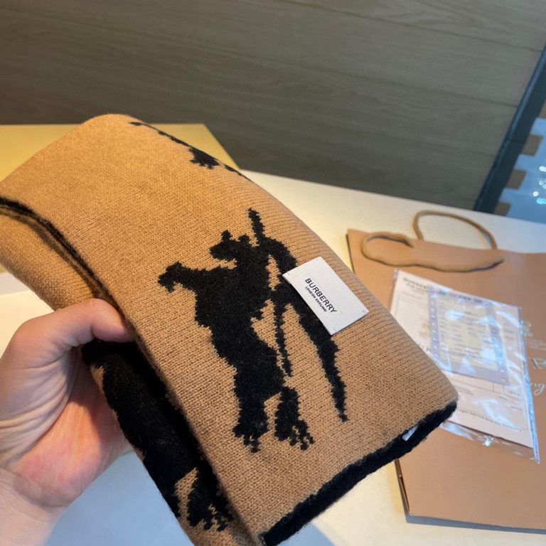 Hot models   newest models Burberry counter knitted cashmere scarf!30 180cm!100 cashmere. Hand feel soft and comfortable!  Luxury brands have knitted products     pure original high quality yarn   good-looking and at the