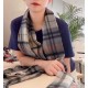 [Burberry medium check] sold a hundred years of style   not to repeat how much it is loved by people all over the world   almost all the sellers of scarves are doing this style of course, the quality is uneven    our fam