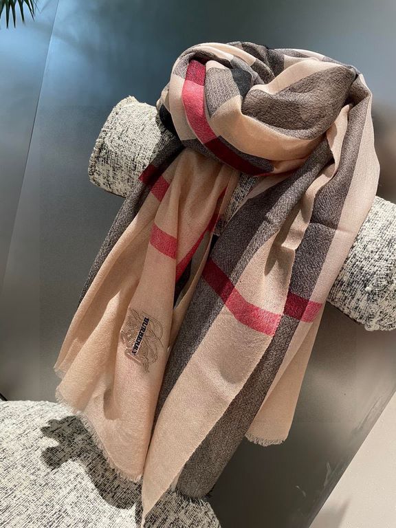 Burberry genuine series goods exclusively for flagship store vip      top Scotland imported cashmere   incomparable noble elegance intellectual style   simple atmospheric design   absolute Not fancy style Ring velvet pro