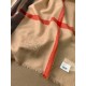 Burberry.[Aqua cashmere four side whiskers 300 count ultra-thin cashmere large plaid] royal big B counter goods! Super beautiful and super thin four side whiskers boutique! Come to take you to see the counter when the ex