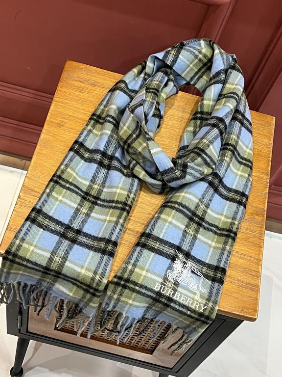 Burberry burberry counter grade classic cashmere plaid scarf! The true fragrance series must be recommended! Counter the latest quality, the current counter are replaced with pure handmade four corners sewing white label