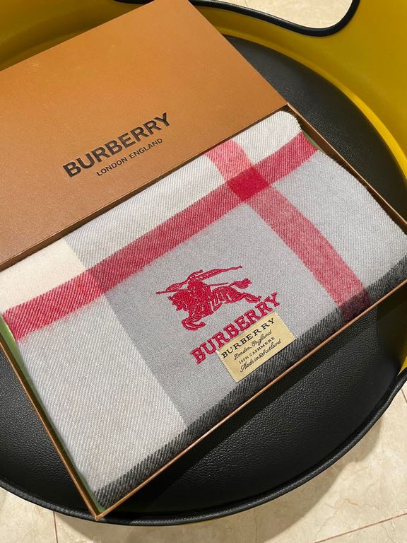 Price Burberry new men's and women's same shawl  cashmere classic plaid   scarf   high cutting-edge product  , classic logo embroidery, fashion big brand's top design models   get your hands on it and you'll understand t