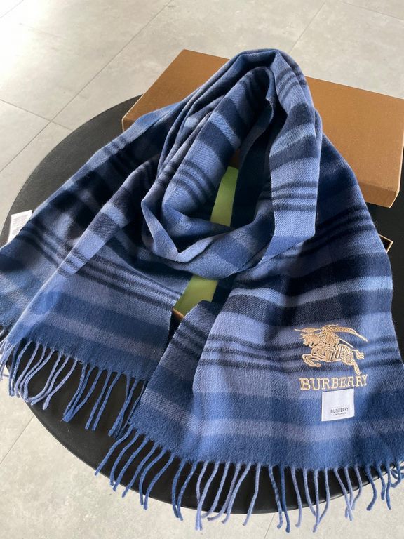 The Burberry Bur cashmere plaid looks crazy good, so stylish and glamorous!!!! Very svelte and stylish fallwinter piece! Really like it, very Classical men's design. Men's stuff less and more! ! 100% cashmere, the feel i