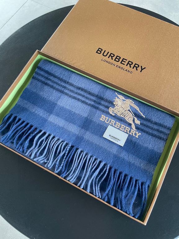 The Burberry Bur cashmere plaid looks crazy good, so stylish and glamorous!!!! Very svelte and stylish fallwinter piece! Really like it, very Classical men's design. Men's stuff less and more! ! 100% cashmere, the feel i