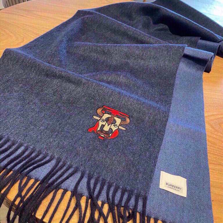 Burberry - Burberry   absolute family benefits  double weaving two sides of different colors, a scarf two styles, high degree of craftsmanship locking edge, very special design ~ the classic TB system logo to the Chinese